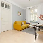 Sunny Lwowska Street Metro By Renters Appartement