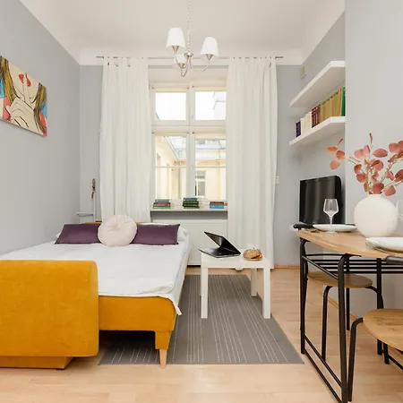 Apartment Sunny Lwowska Street Metro By Renters