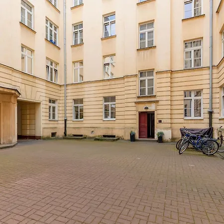 Sunny Lwowska Street Metro By Renters Warszawa
